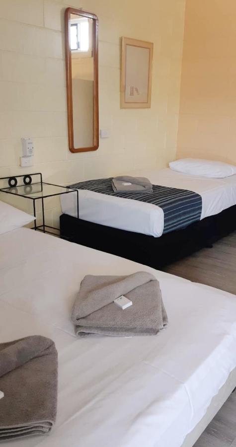 Burdekin Motor Inn Home Hill Екстер'єр фото